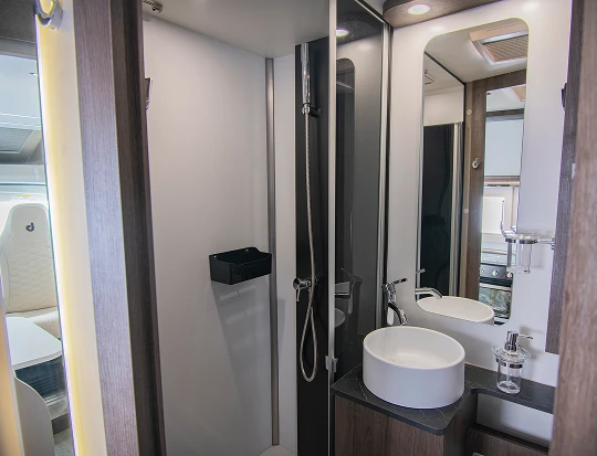 Dining area & bathroom